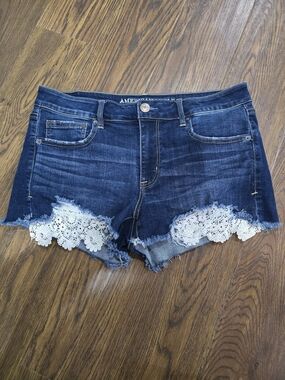 American Eagle Dark Blue Denim Shorts with White Lace Peek A Boo Pockets 12